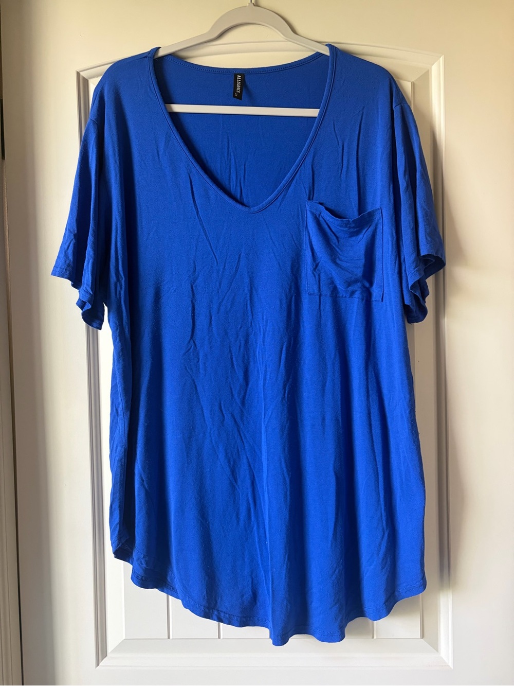 Allegrace V Neck Pocket T Shirt